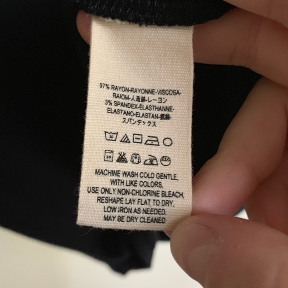 🌸 WE THE FREE Fitted Neck Cutout Top - Picture 6 of 7